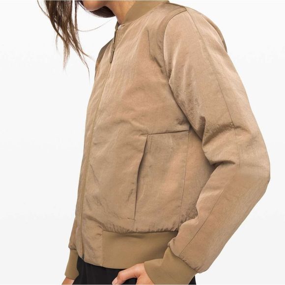 Lululemon Atletica Non-Stop Bomber *Reversible Size 2 in Frontier Color - Picture 3 of 13